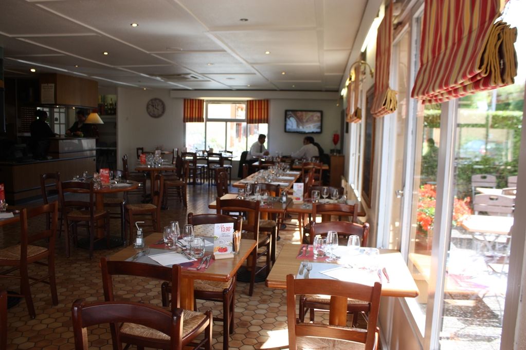 Hotel Campanile Reims Ouest - Tinqueux Restaurante foto