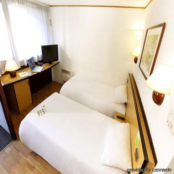 Hotel Campanile Reims Ouest - Tinqueux Exterior foto